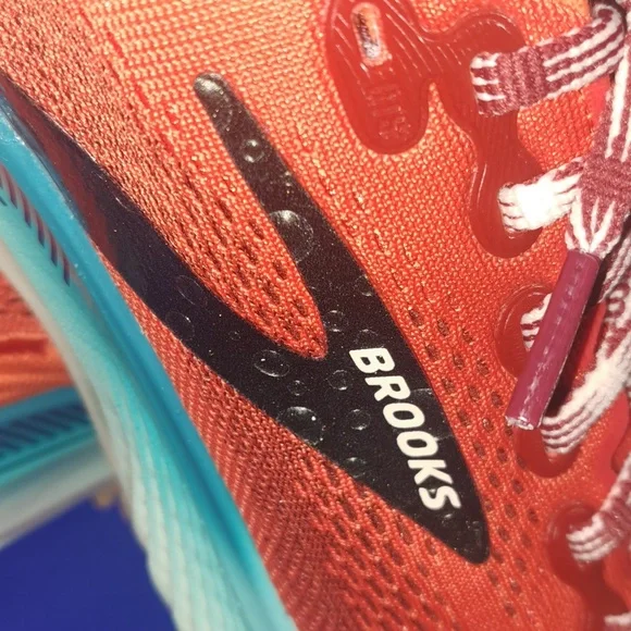 NEW, Brooks, Adrenaline GTS 25, RunDisney, Moana, Size 9.5 Medium (B) Limited Ed - Picture 3 of 10